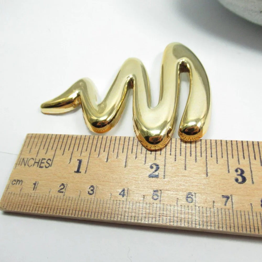 Vintage Acrylic Brooch